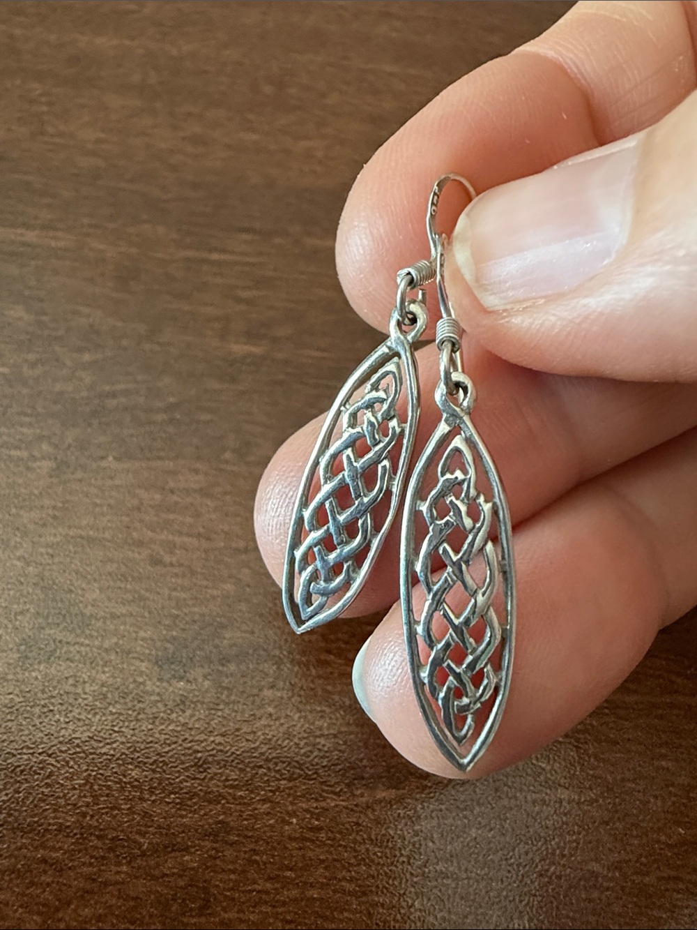 Vintage 925 sterling silver drop earrings, traditional Celtic knot - Picture 2 of 6